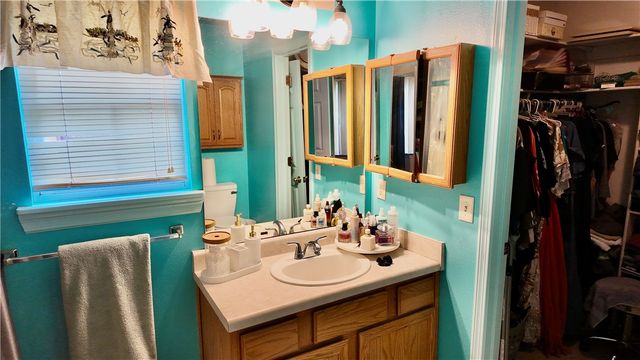 901 Fieldstone Court, Centerton, AR 72719
