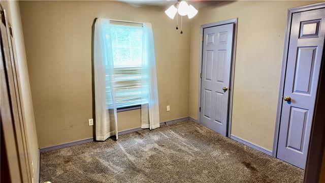901 Fieldstone Court, Centerton, AR 72719