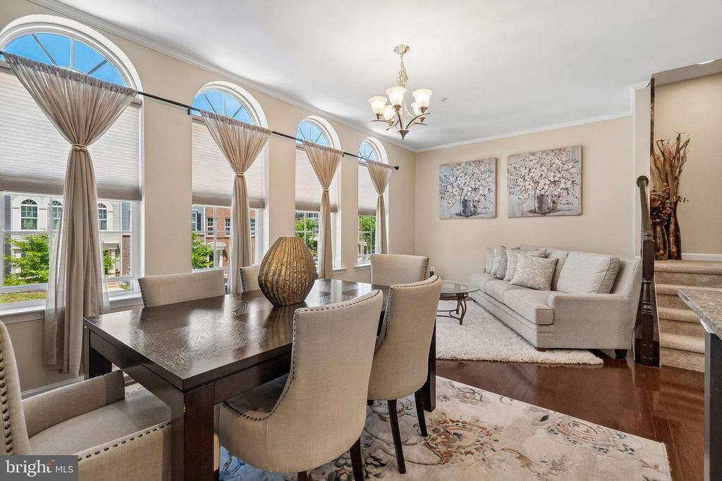 Image 6 of property listing at 3011 MIA LN, Upper Marlboro, MD 20774