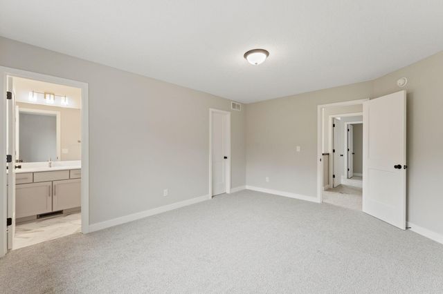 7624 22nd Avenue E, Shakopee, MN 55379