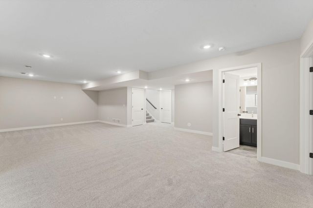 7624 22nd Avenue E, Shakopee, MN 55379