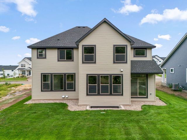 7624 22nd Avenue E, Shakopee, MN 55379