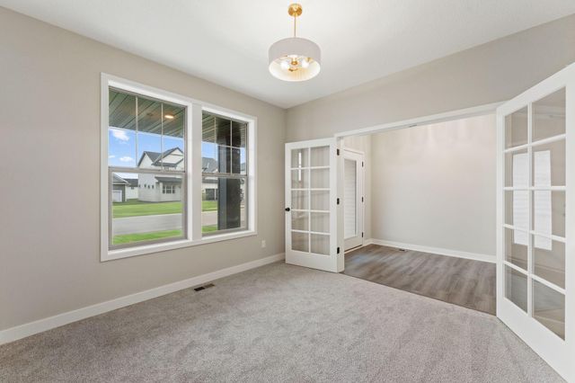 7624 22nd Avenue E, Shakopee, MN 55379
