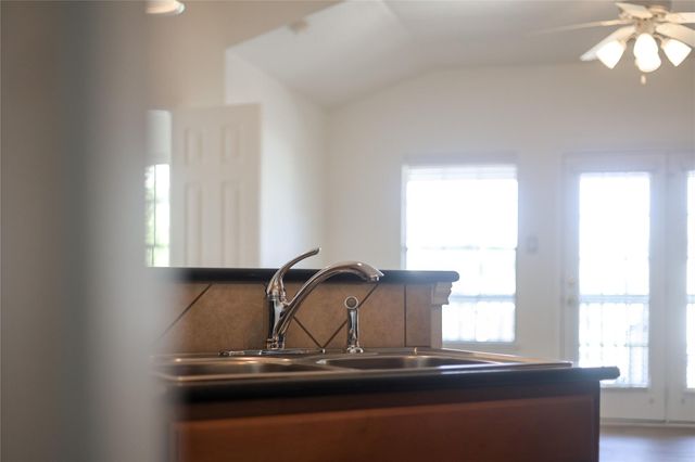 9201 Brodie LN 2501, Austin, TX 78748