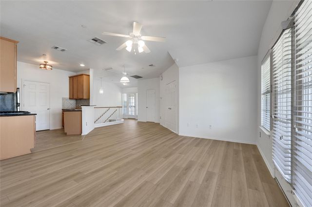 9201 Brodie LN 2501, Austin, TX 78748