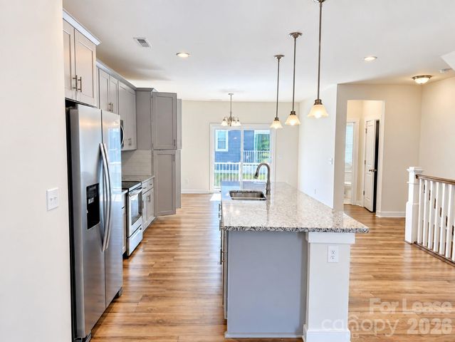 1006 Sharon Towns Drive, Charlotte, NC 28210