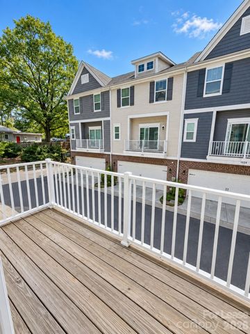 1006 Sharon Towns Drive, Charlotte, NC 28210
