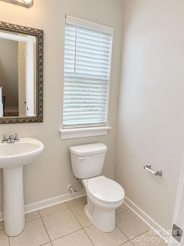 1006 Sharon Towns Drive, Charlotte, NC 28210