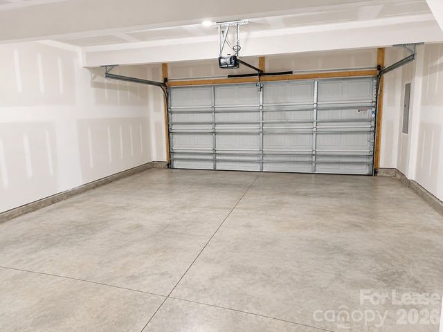 1006 Sharon Towns Drive, Charlotte, NC 28210