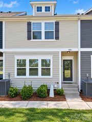 1006 Sharon Towns Drive, Charlotte, NC 28210