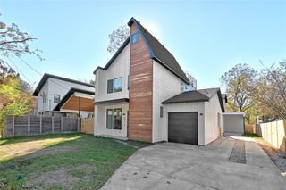 2717 Lyons RD 1, Austin, TX 78702