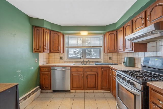 907 Leroy Road, Cicero, NY 13212