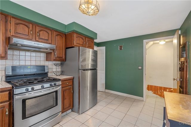 907 Leroy Road, Cicero, NY 13212