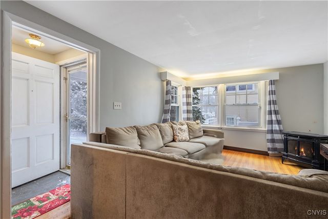 907 Leroy Road, Cicero, NY 13212