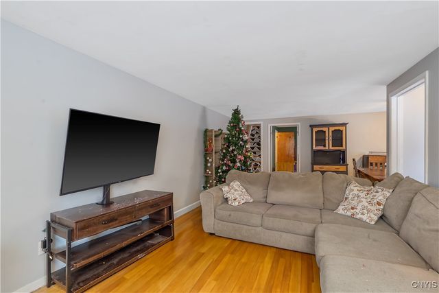 907 Leroy Road, Cicero, NY 13212