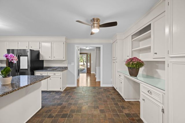 17 Plantation Circle, Summerville, SC 29485