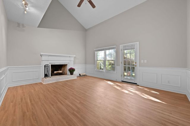 17 Plantation Circle, Summerville, SC 29485