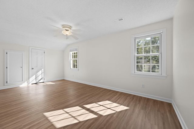 17 Plantation Circle, Summerville, SC 29485