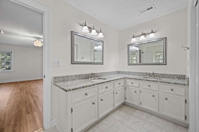 17 Plantation Circle, Summerville, SC 29485