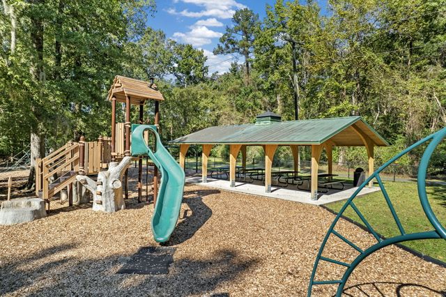 17 Plantation Circle, Summerville, SC 29485