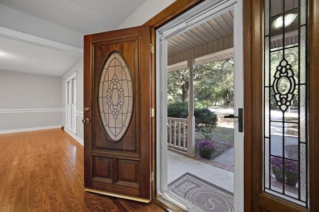 17 Plantation Circle, Summerville, SC 29485