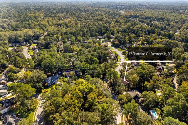 17 Plantation Circle, Summerville, SC 29485
