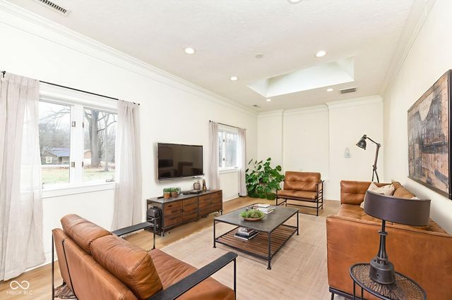 7260 W 93rd Street, Zionsville, IN 46077