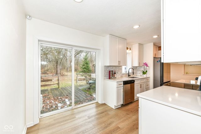 7260 W 93rd Street, Zionsville, IN 46077