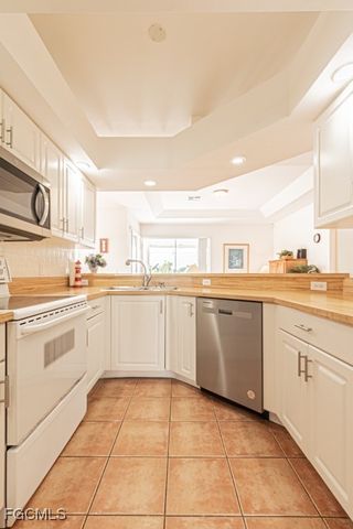 622 Mirror Lakes Falls CT, Lehigh Acres, FL 33974