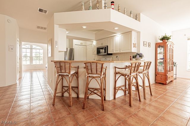 622 Mirror Lakes Falls CT, Lehigh Acres, FL 33974