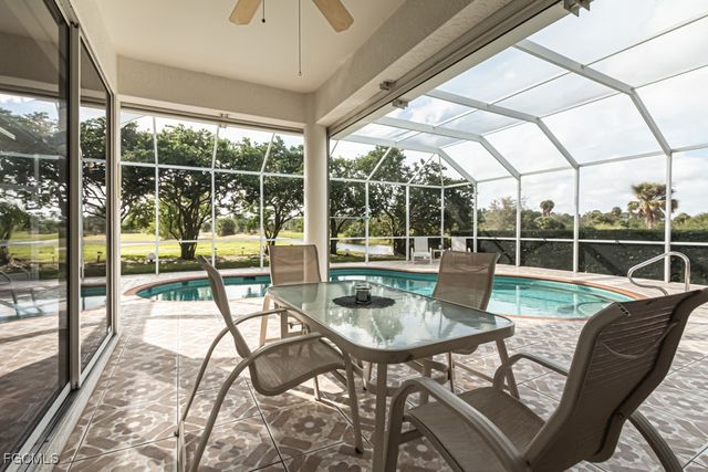 622 Mirror Lakes Falls CT, Lehigh Acres, FL 33974