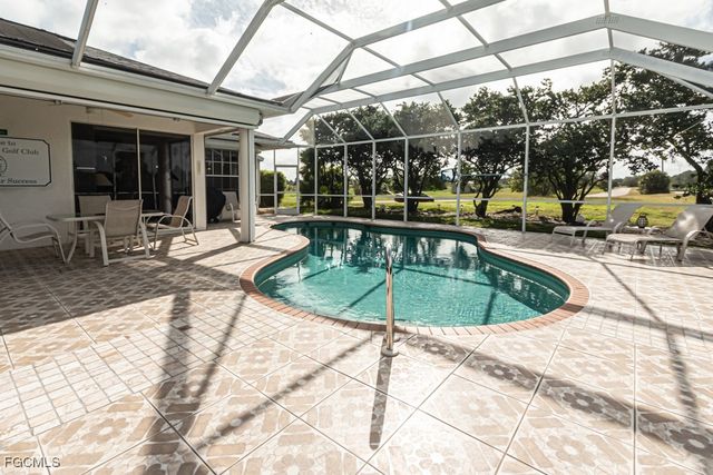 622 Mirror Lakes Falls CT, Lehigh Acres, FL 33974
