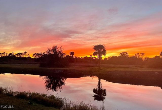 622 Mirror Lakes Falls CT, Lehigh Acres, FL 33974