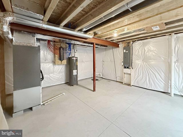 5893 BUCHANAN DR, Mercersburg, PA 17236