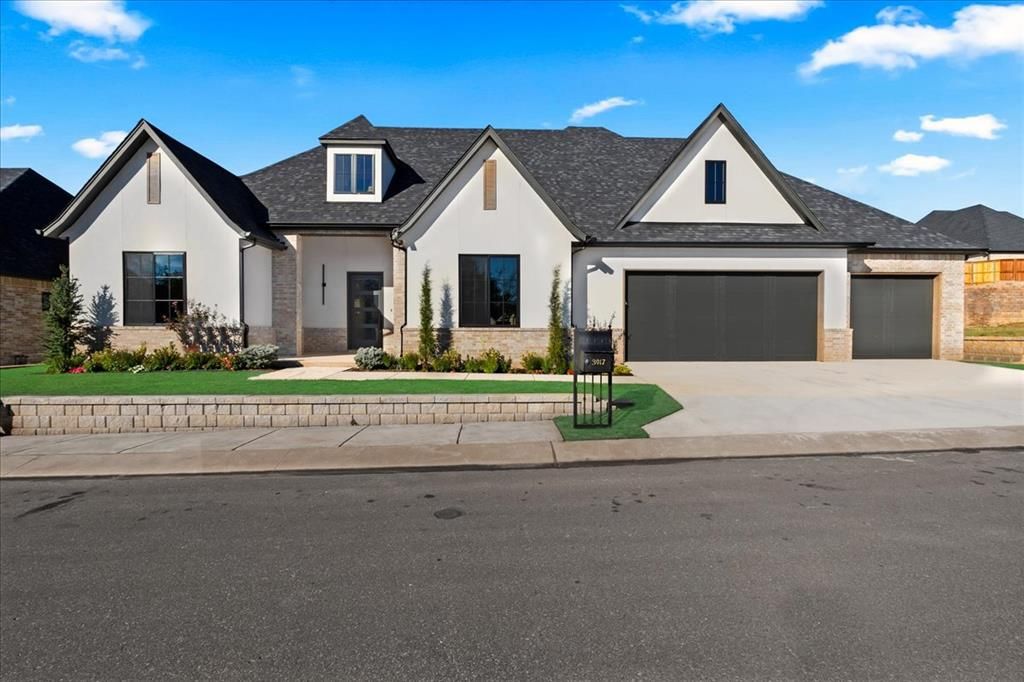 3917 Stone Bluff Way, Edmond, OK 73034