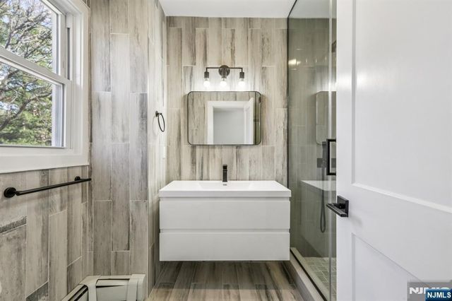 59 Virginia Avenue, Fort Lee, NJ 07024