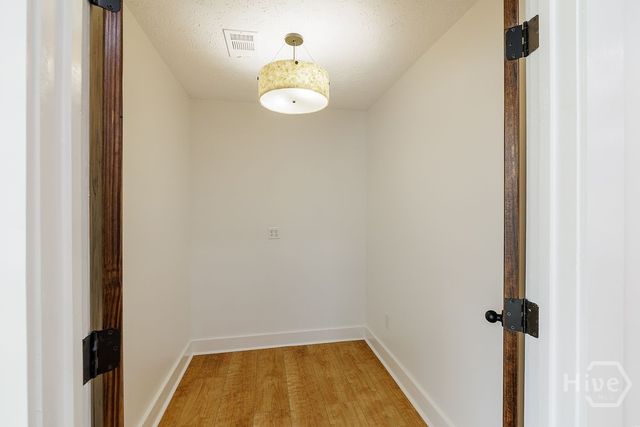 1412 Old Bishop Road, Bishop, GA 30621