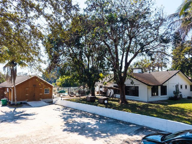 1710 SW 142nd Avenue, Davie, FL 33325