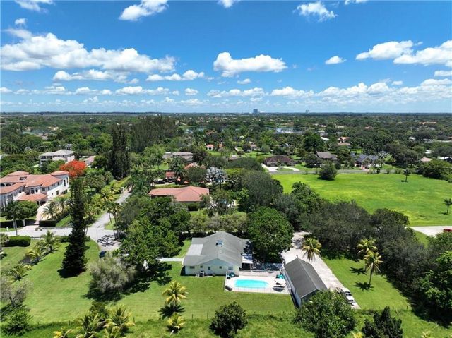 1710 SW 142nd Avenue, Davie, FL 33325