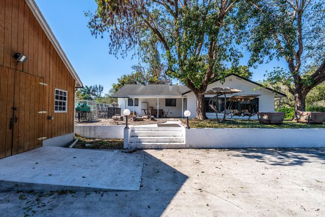 1710 SW 142nd Avenue, Davie, FL 33325