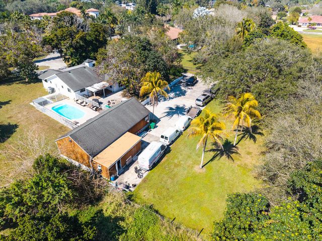 1710 SW 142nd Avenue, Davie, FL 33325