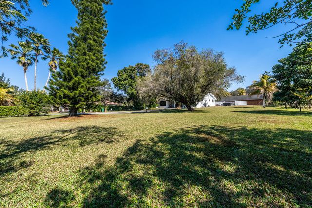 1710 SW 142nd Avenue, Davie, FL 33325