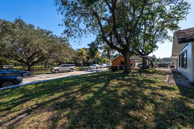 1710 SW 142nd Avenue, Davie, FL 33325