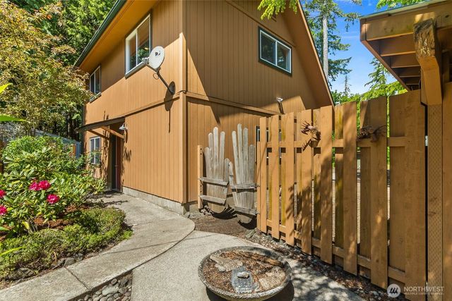 361 SE Totten Shores Drive, Shelton, WA 98584