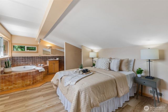 361 SE Totten Shores Drive, Shelton, WA 98584