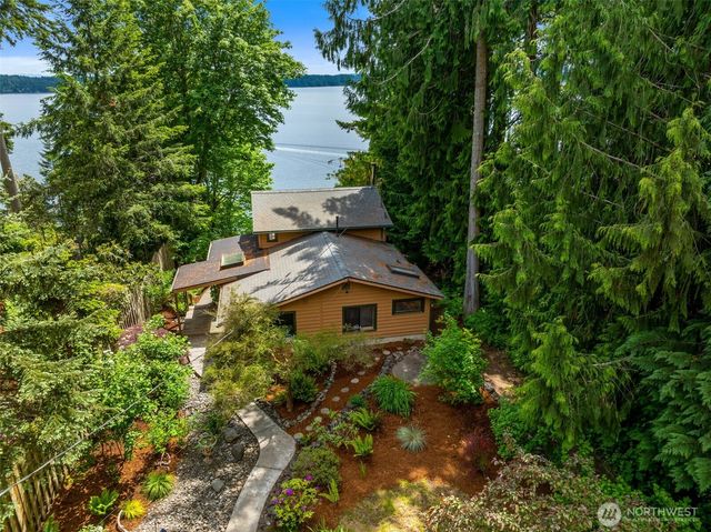 361 SE Totten Shores Drive, Shelton, WA 98584