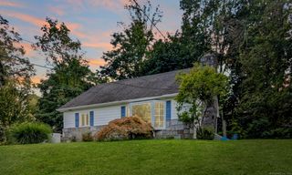 44 Boulevard Drive, Danbury, CT 06810