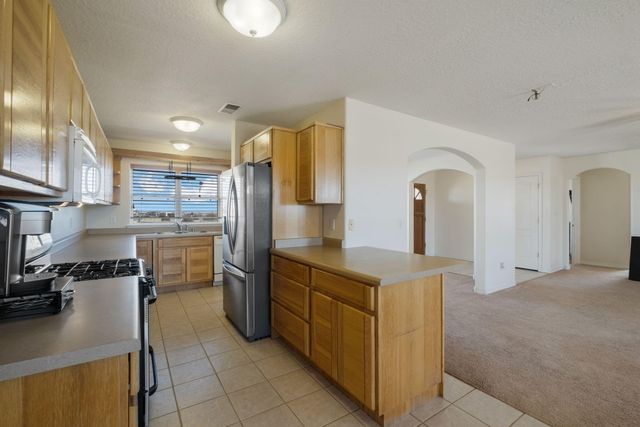 10 Odette Court, Edgewood, NM 87015