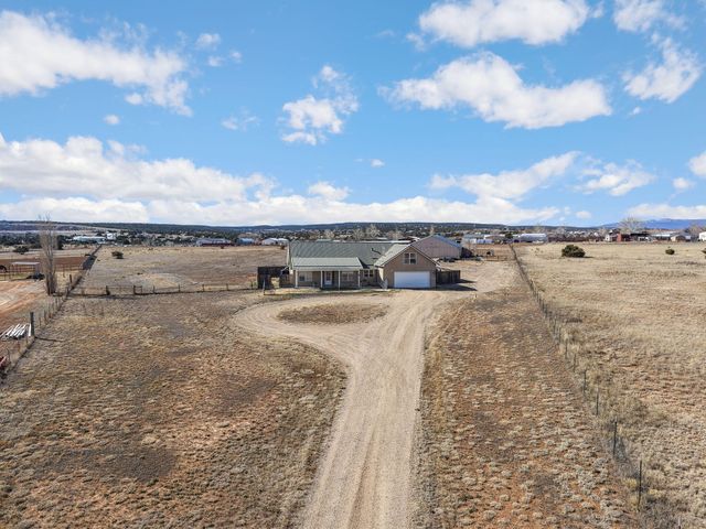 10 Odette Court, Edgewood, NM 87015