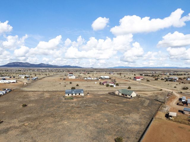 10 Odette Court, Edgewood, NM 87015